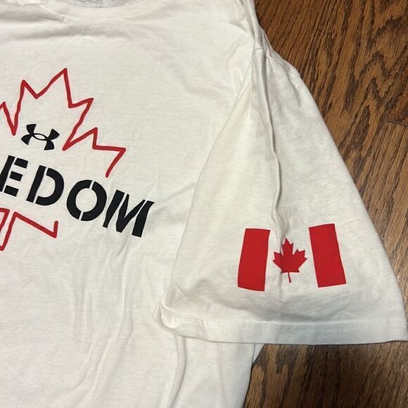 Mens Underarmour Freedom t-shirt  - Picture 3 of 4